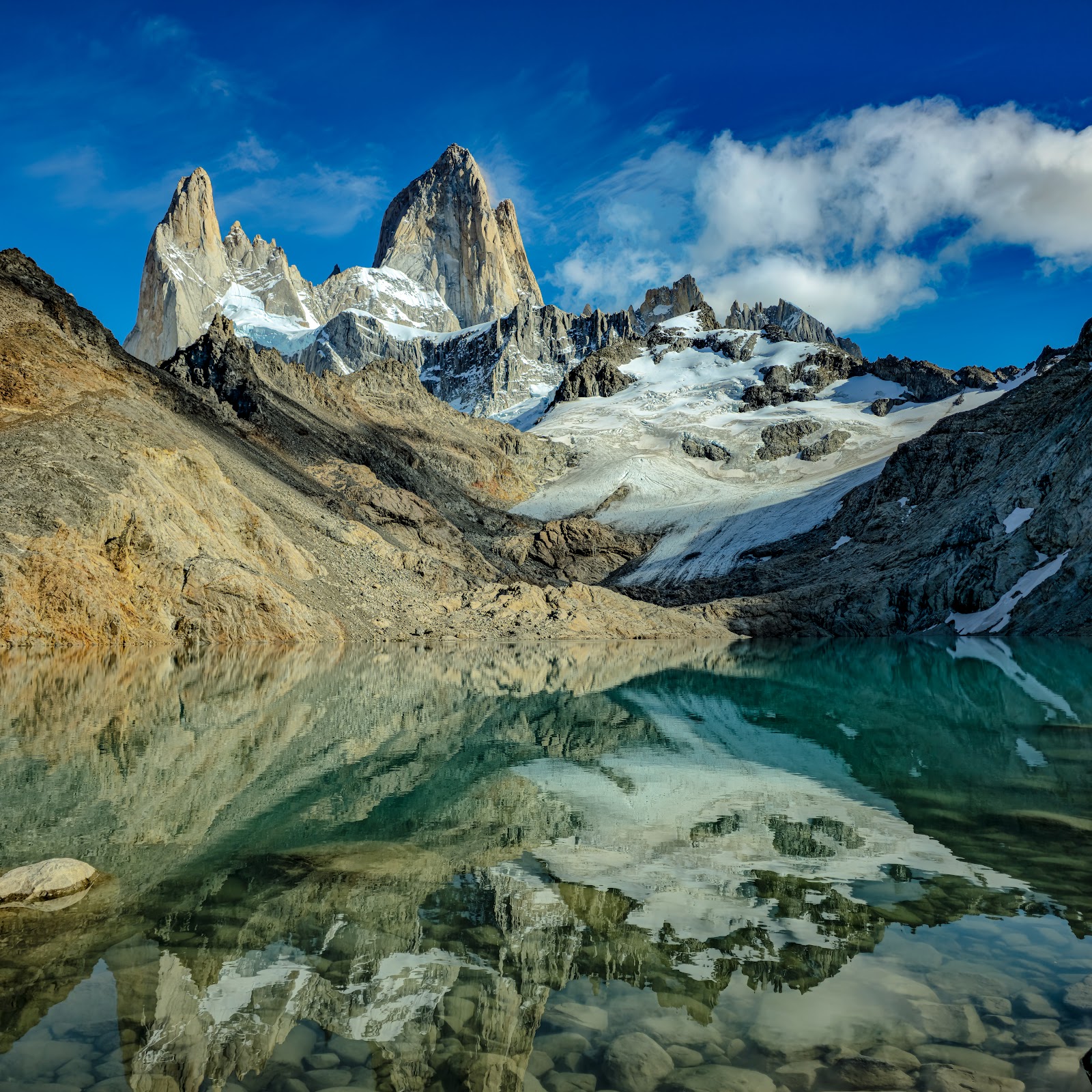 Hike Laguna De Los Tres