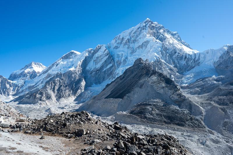 Trek to Lobuche
